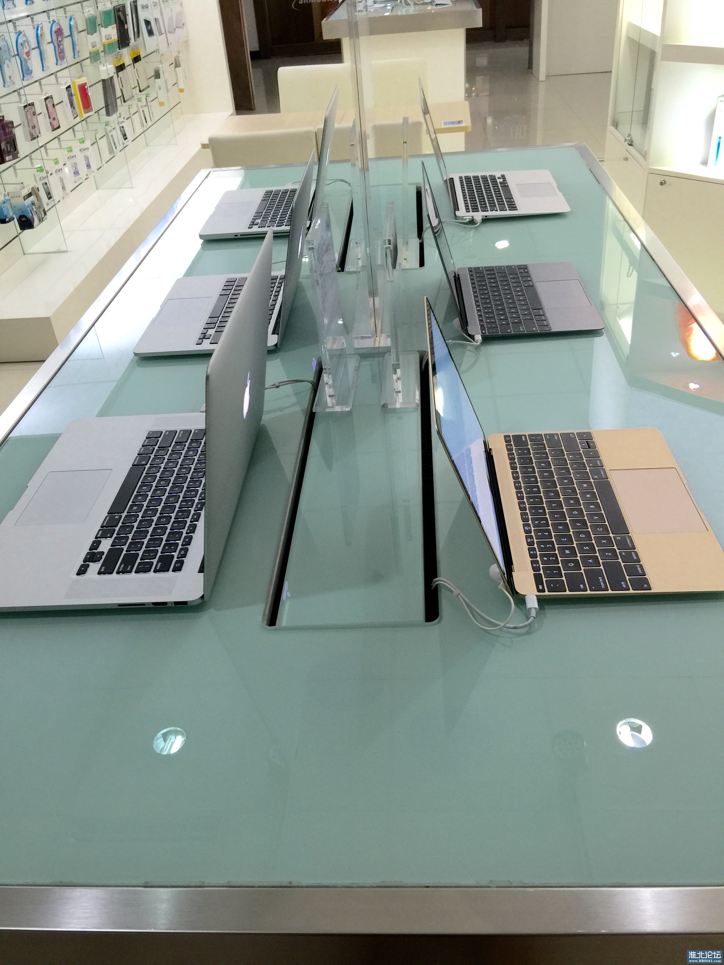 MacBookչ.jpg